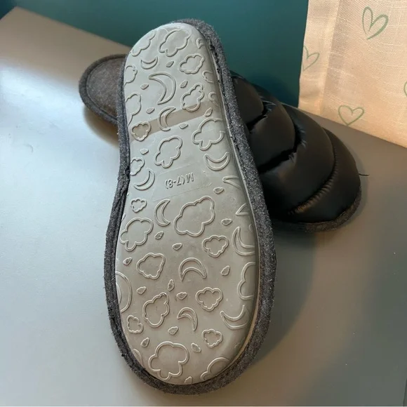 Super Puff Style Slippers - Picture 2 of 3